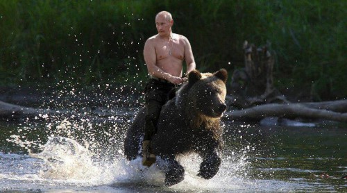 Путин едет на коне.jpg