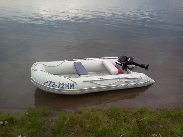 4.10.06.11г. Первые испытания лодки на озере Дема2.jpg